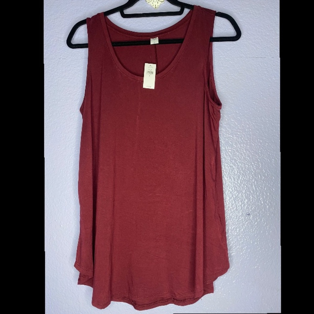 Burgundy, Lightweight tank